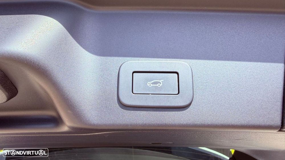 Land Rover Range Rover Evoque 1.5 P300e AWD R-Dynamic Auto - 35