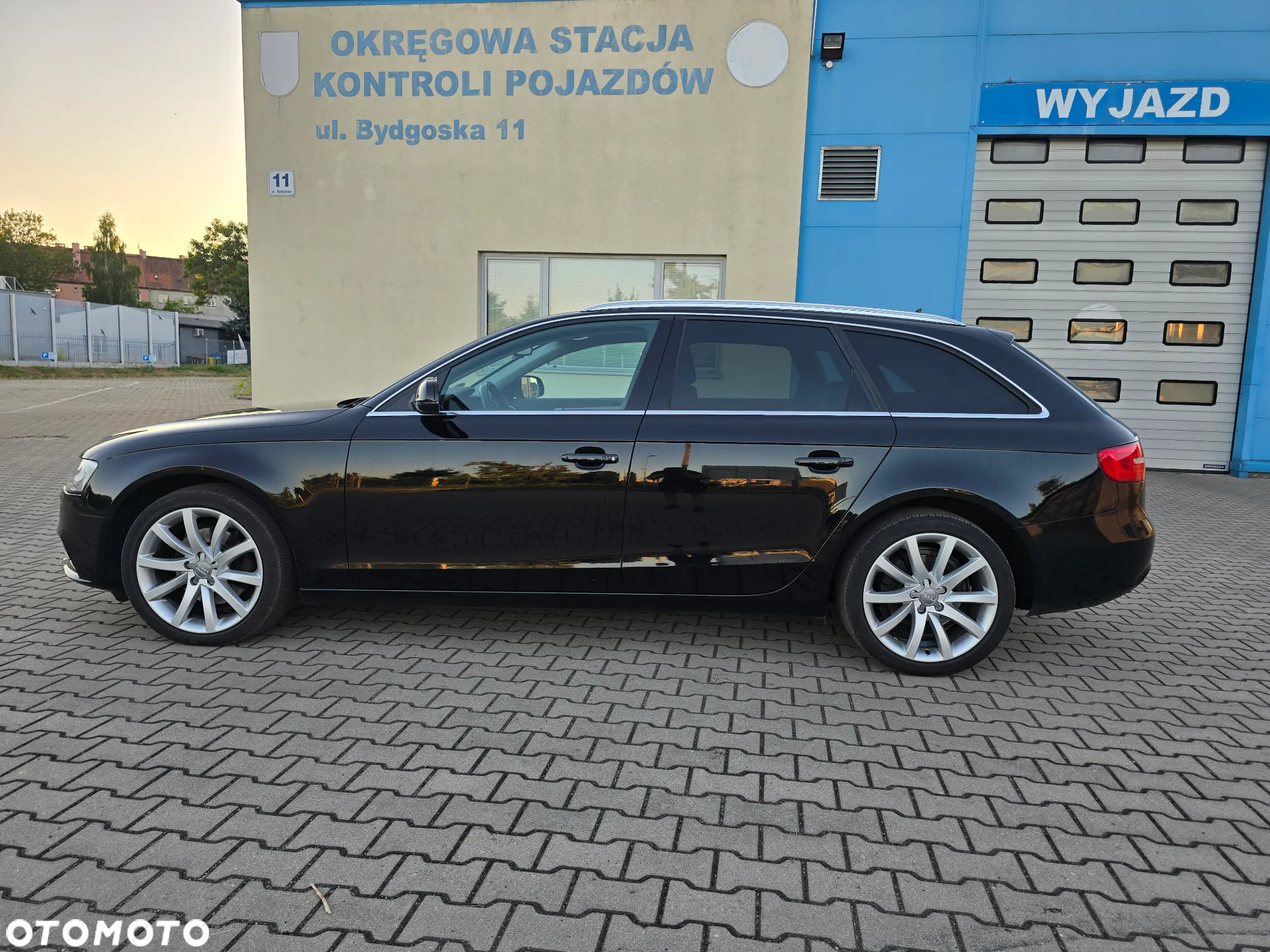 Audi A4 Avant 2.0 TDI DPF Ambition - 12