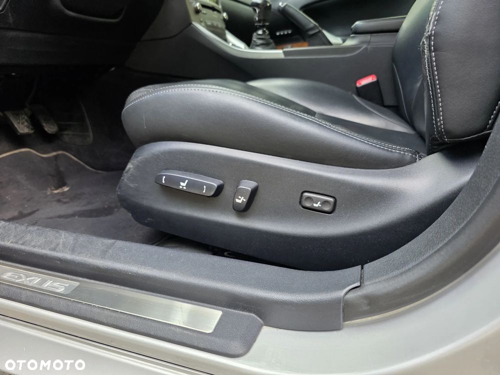 Lexus IS 220 D Comfort - 30