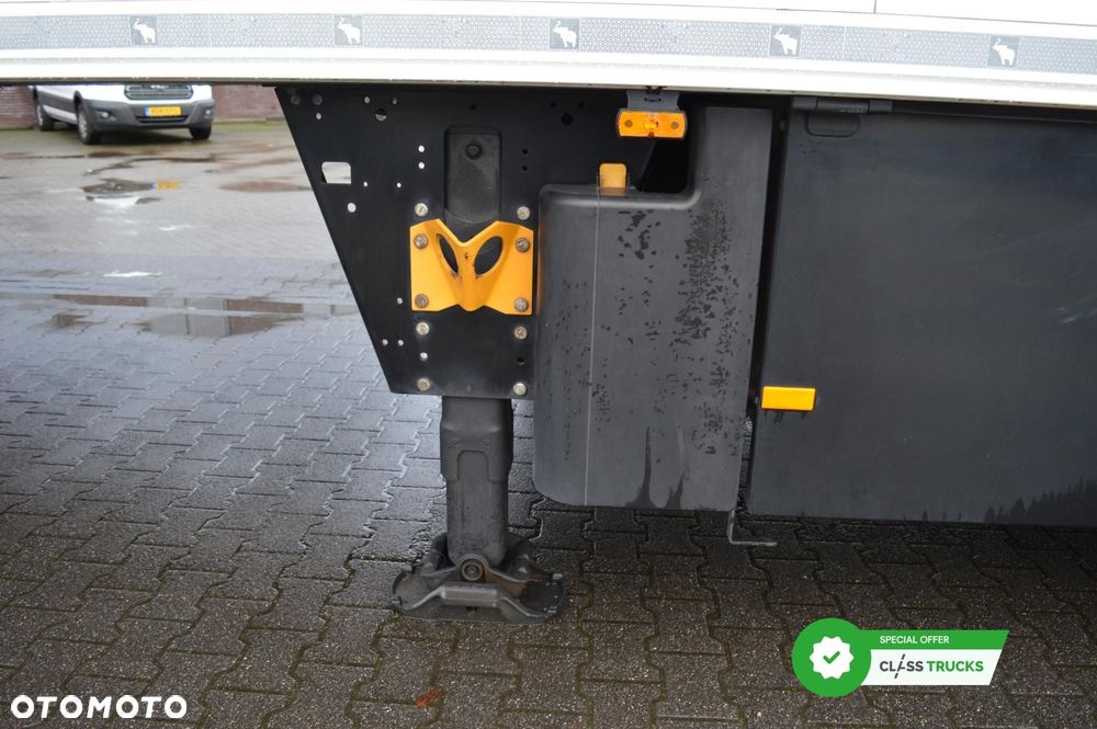 Schmitz Cargobull SKO FP 60 ThermoKing SLXi 300 - 12