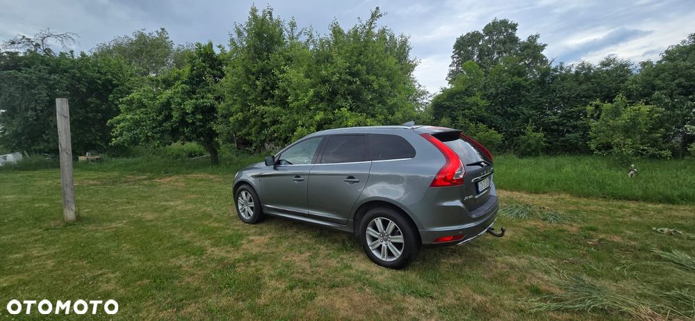 Volvo XC 60 D4 R-Design - 25