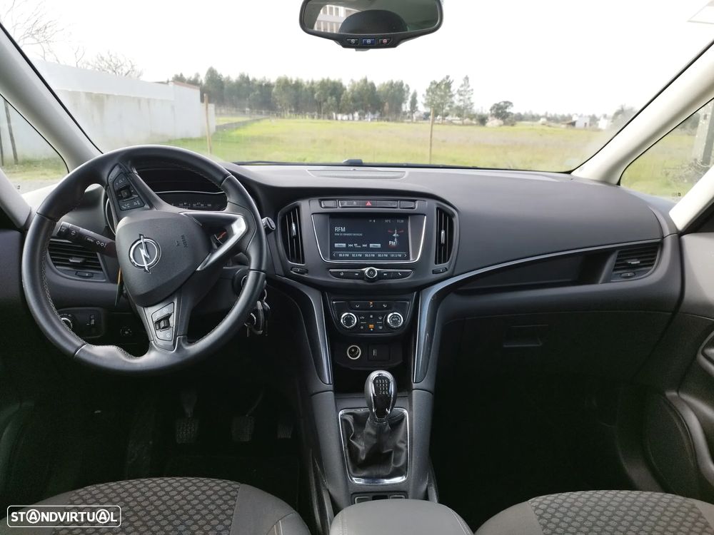 Opel Zafira 1.4 T Dynamic GPL - 18