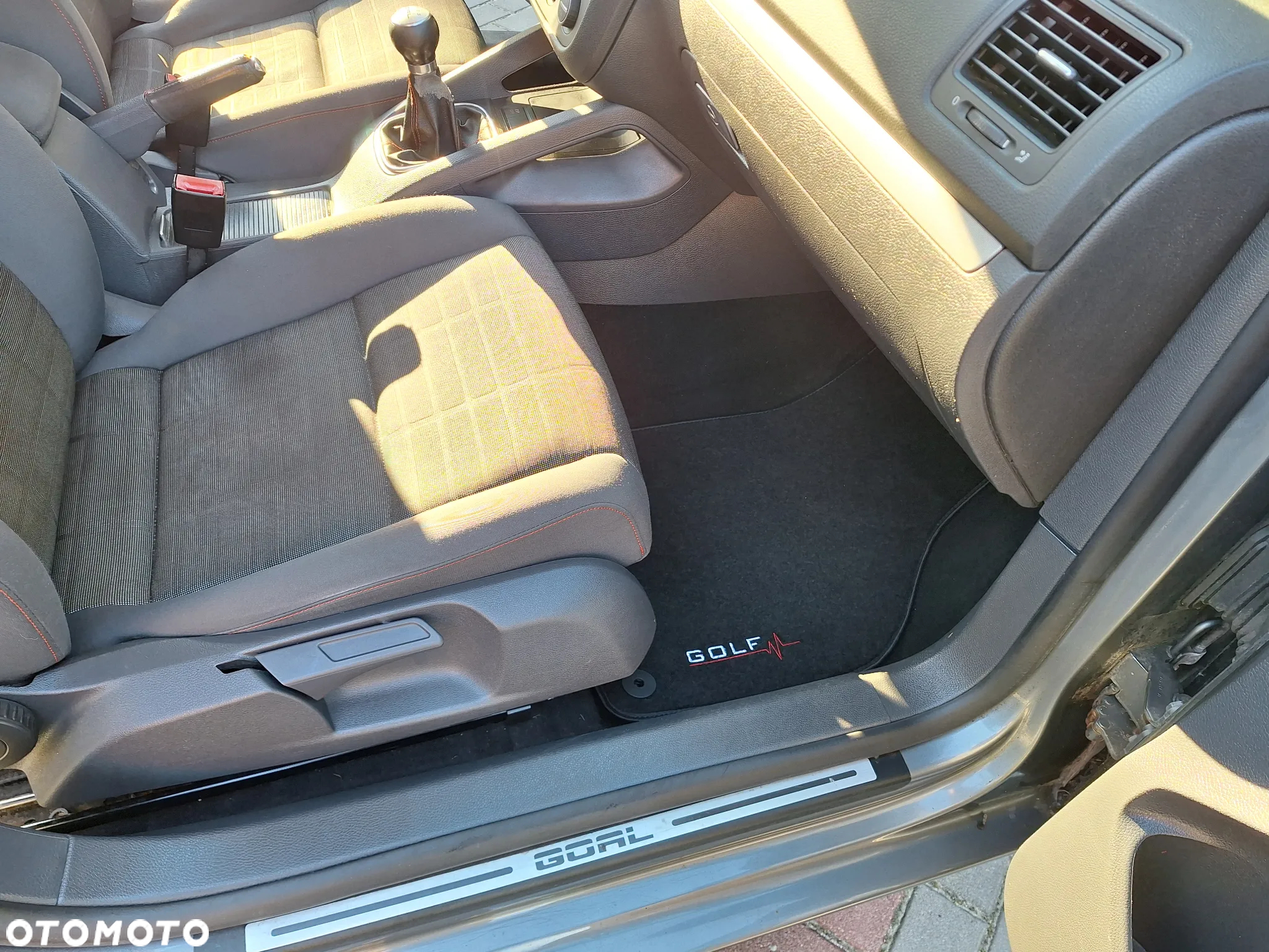 Volkswagen Golf 1.4 Goal - 18