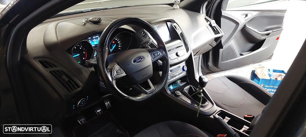 Ford Focus 1.5 TDCi ST-Line - 5