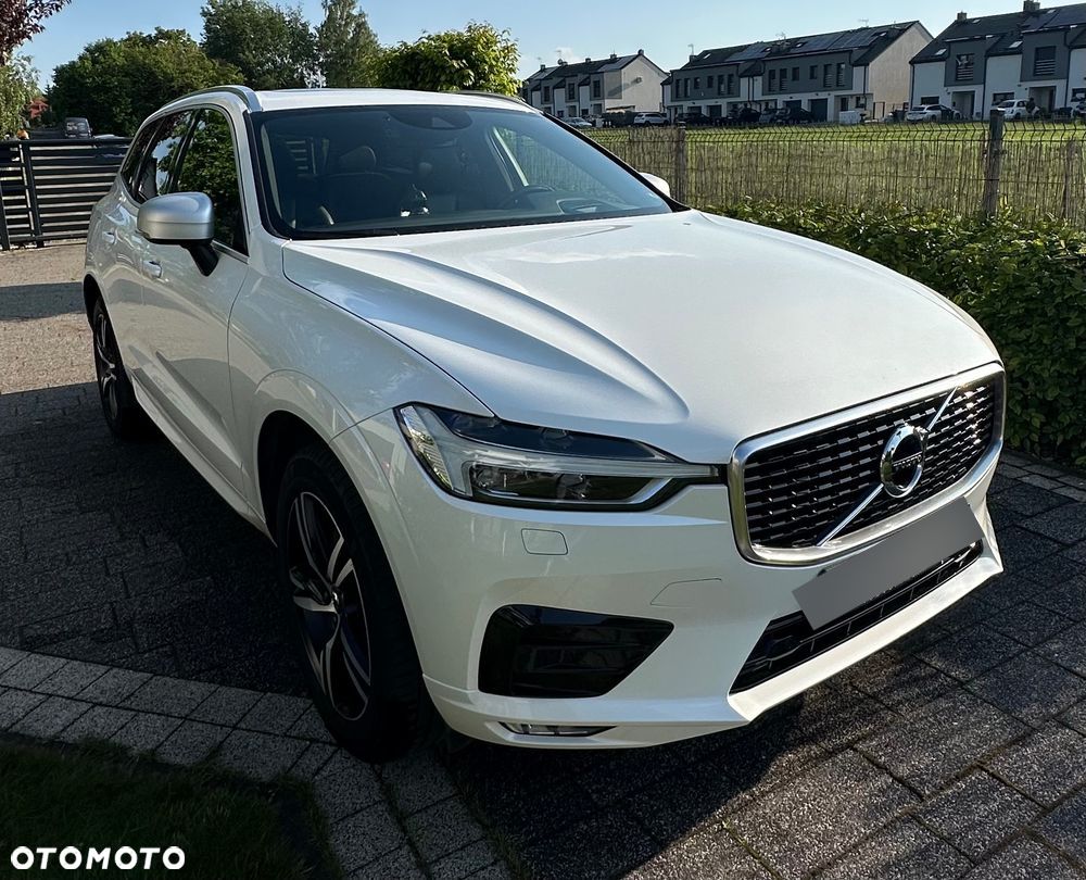 Volvo XC 60 T5 AWD R-Design - 1