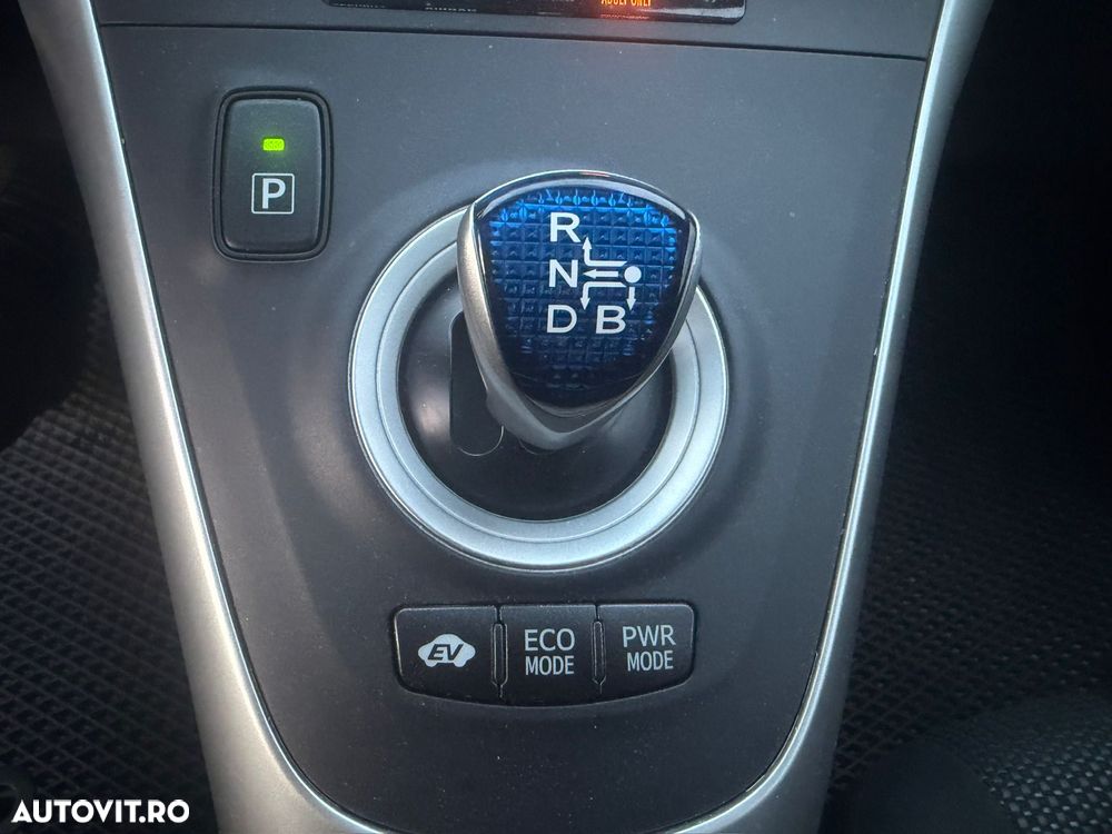 Toyota Auris 1.8 L VVT-i Luna - 5
