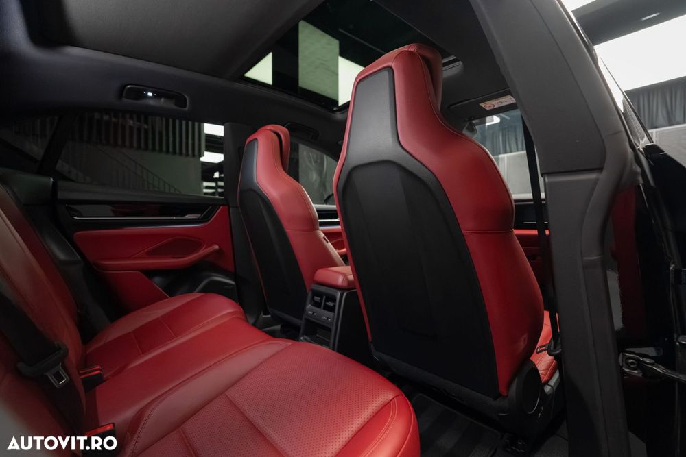 Porsche Macan - 35