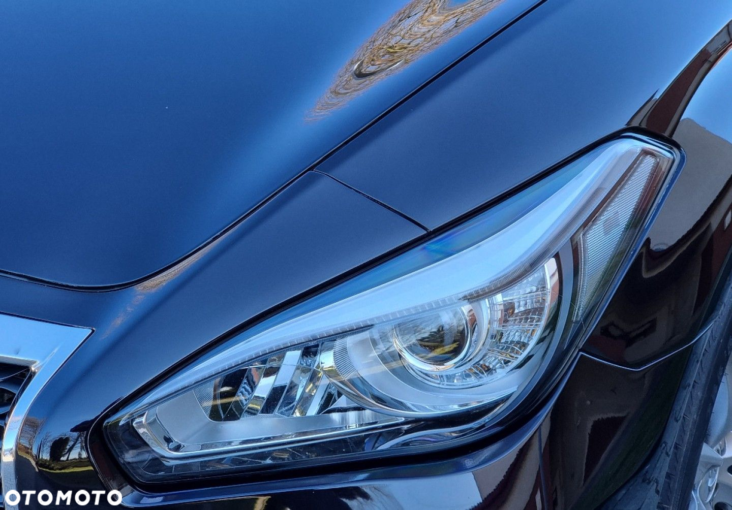 Infiniti Q70 - 8