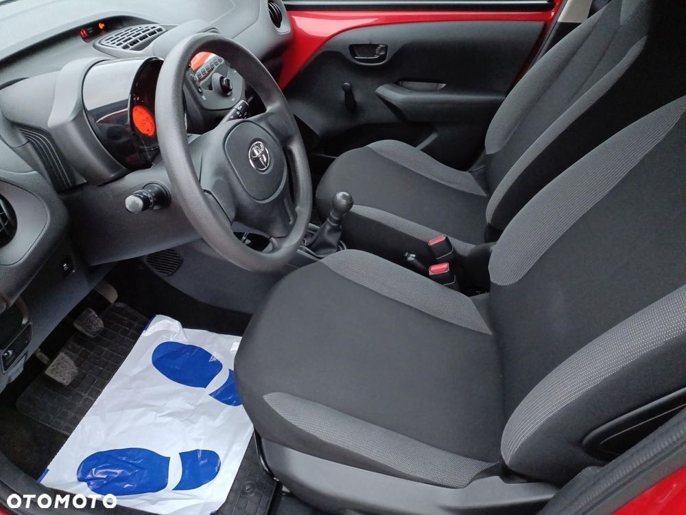 Toyota Aygo - 10