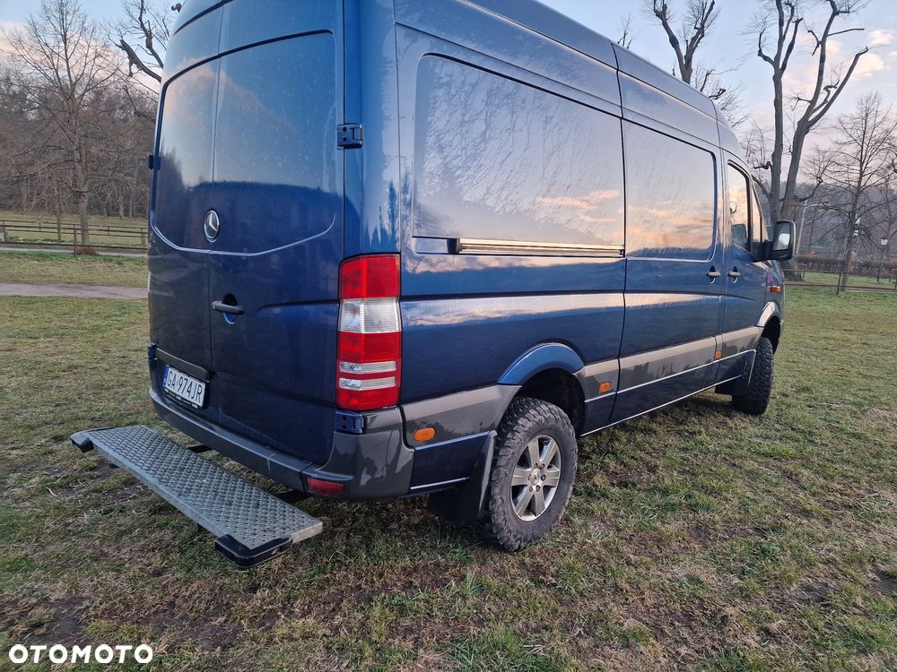 Mercedes-Benz Sprinter - 5