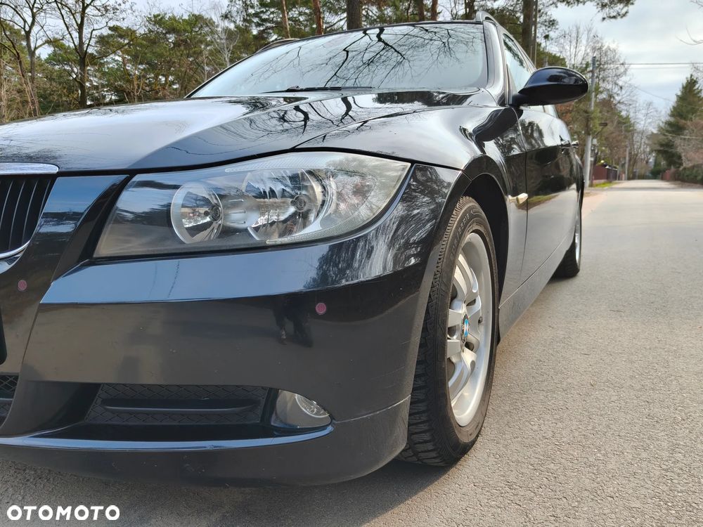 BMW Seria 3 318i - 5