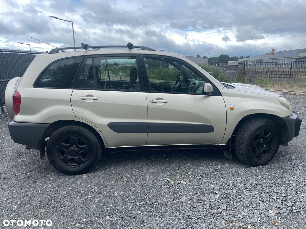 Toyota RAV4 D-4D 4x4 Edition - 18