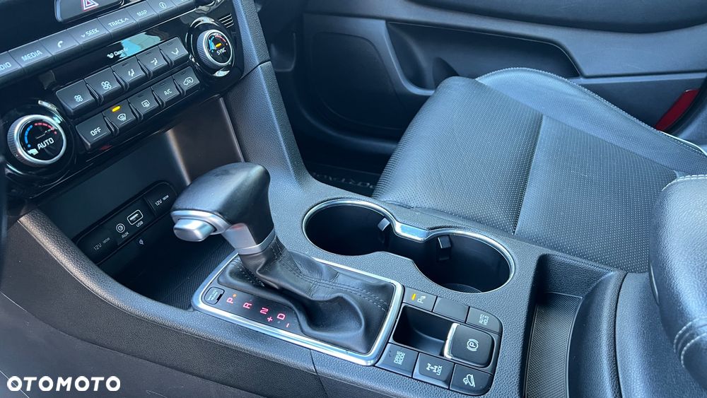 Kia Sportage 2.0 CRDI 4WD Automatik Dream-Team Edition - 22