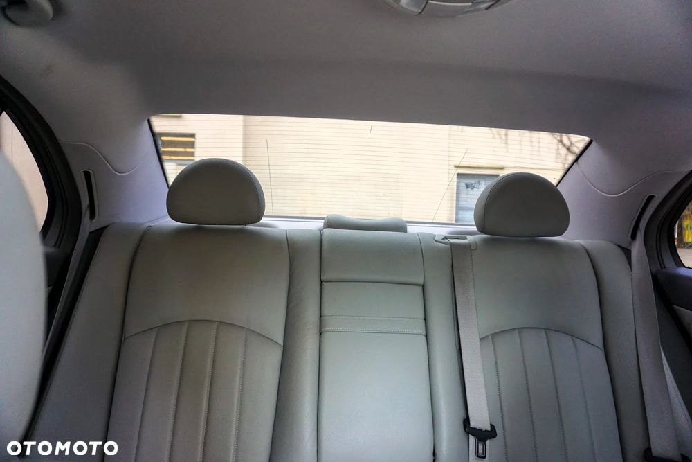 Mercedes-Benz Klasa E 200 Kompressor Automatik Elegance - 33