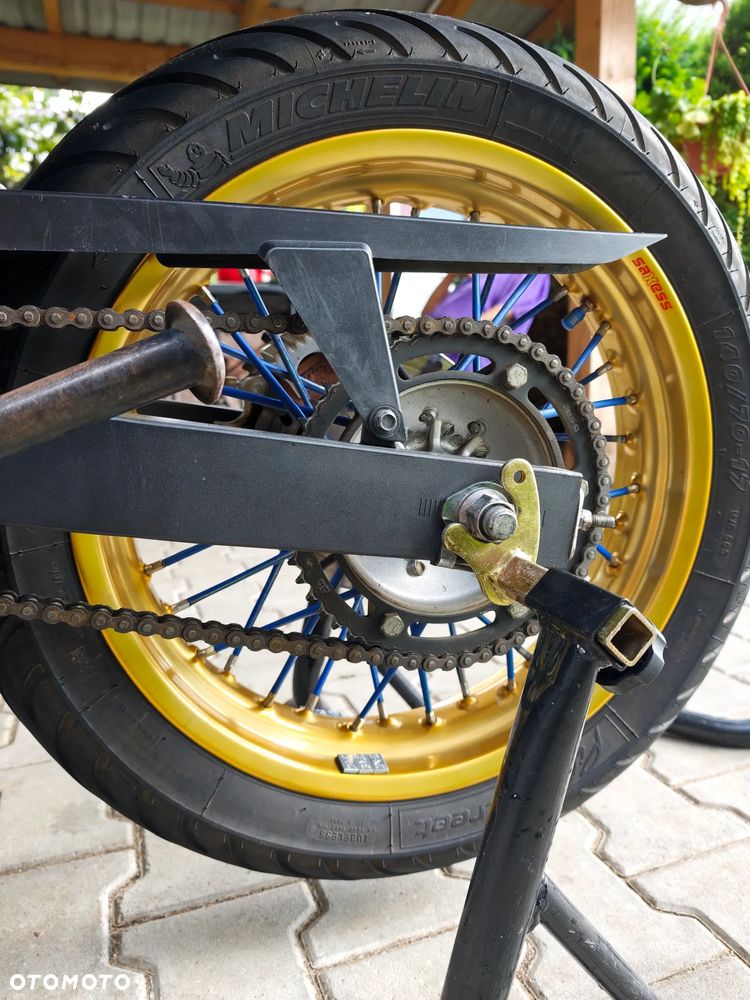 Yamaha WR - 13