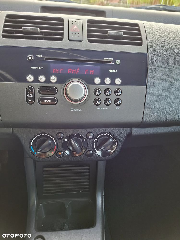 Suzuki Swift - 19