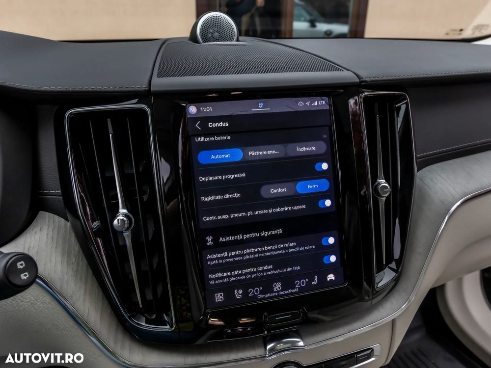 Volvo XC 60 T8 AWD Recharge Ultimate Bright - 30