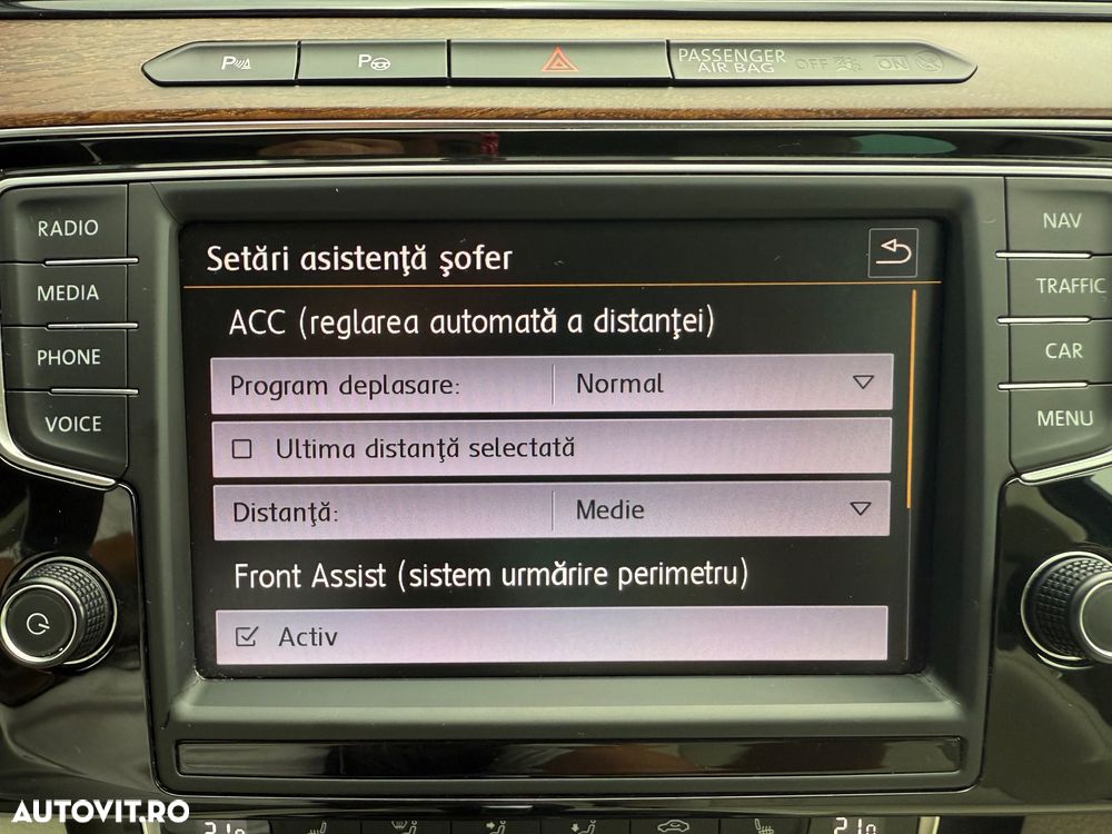 Volkswagen Passat 2.0 TDI DSG Highline - 32