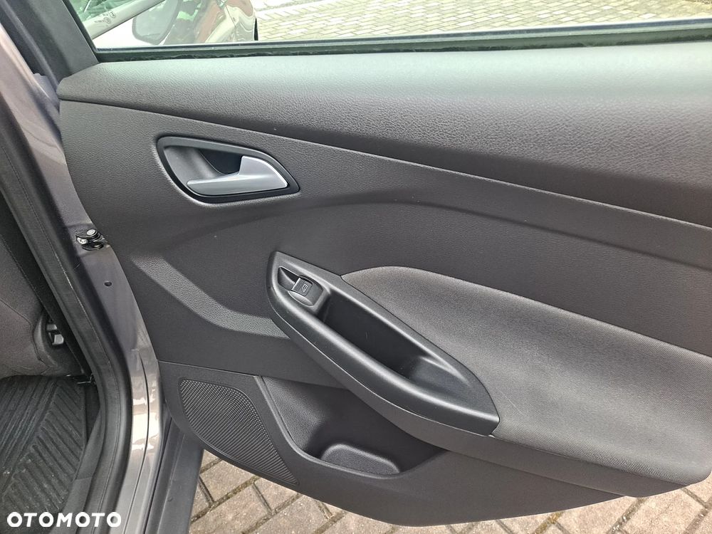 Ford Focus 1.0 EcoBoost Start-Stopp-System SYNC Edition - 27