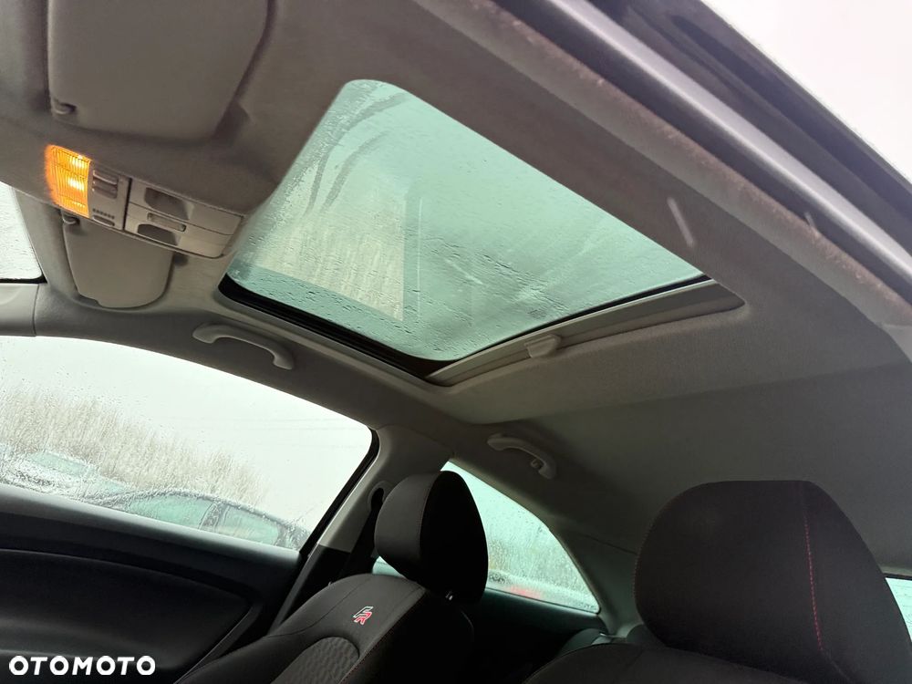 Seat Ibiza SC 1.4 TSI DSG FR - 17