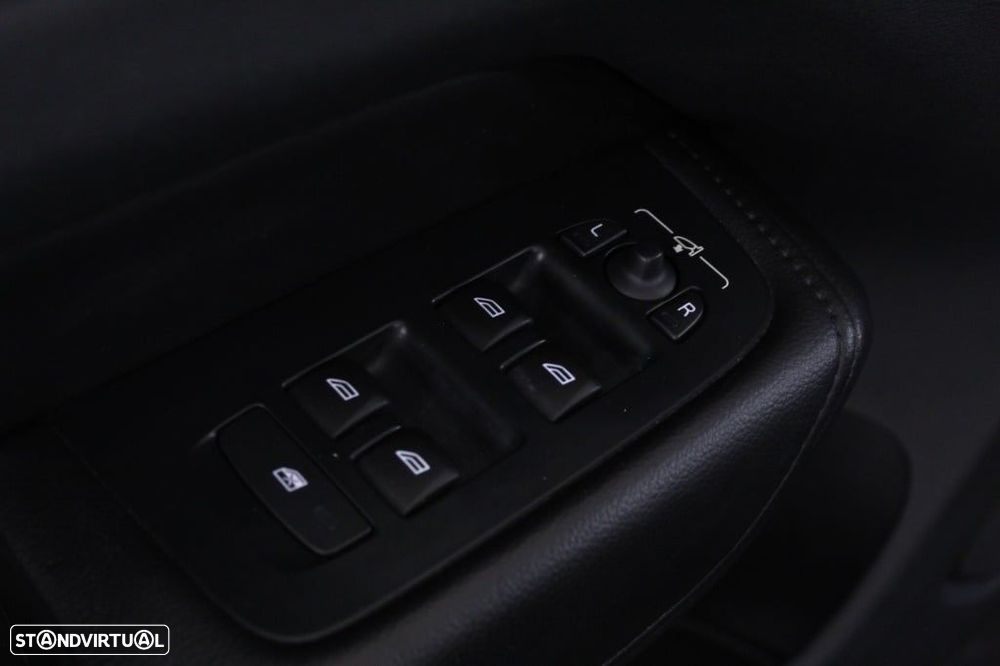 Volvo XC 60 2.0 T6 PHEV Inscription AWD - 20