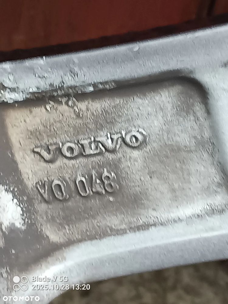 Felgi z oponami Volvo XC60 XC70 - 17