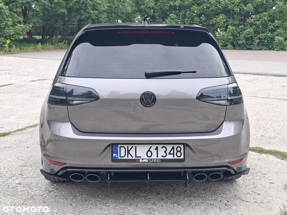 Volkswagen Golf - 6