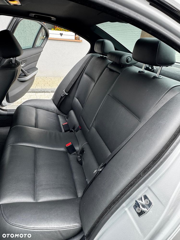 BMW Seria 3 320d DPF - 9