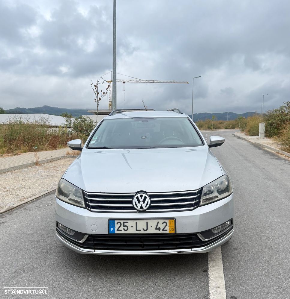 Volkswagen Passat Variant 2011 photo 2