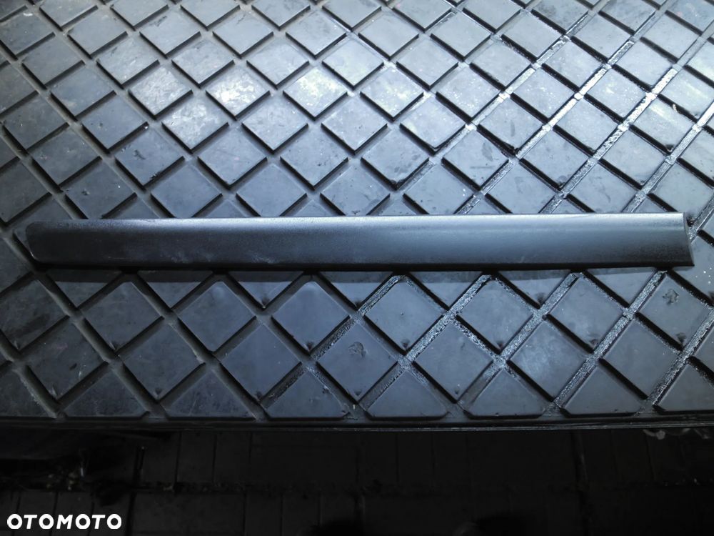 VW POLO IV 5D LISTWA BOCZNA DRZWI PRAWA PRAWY TYŁ 6Q4853754 - 1