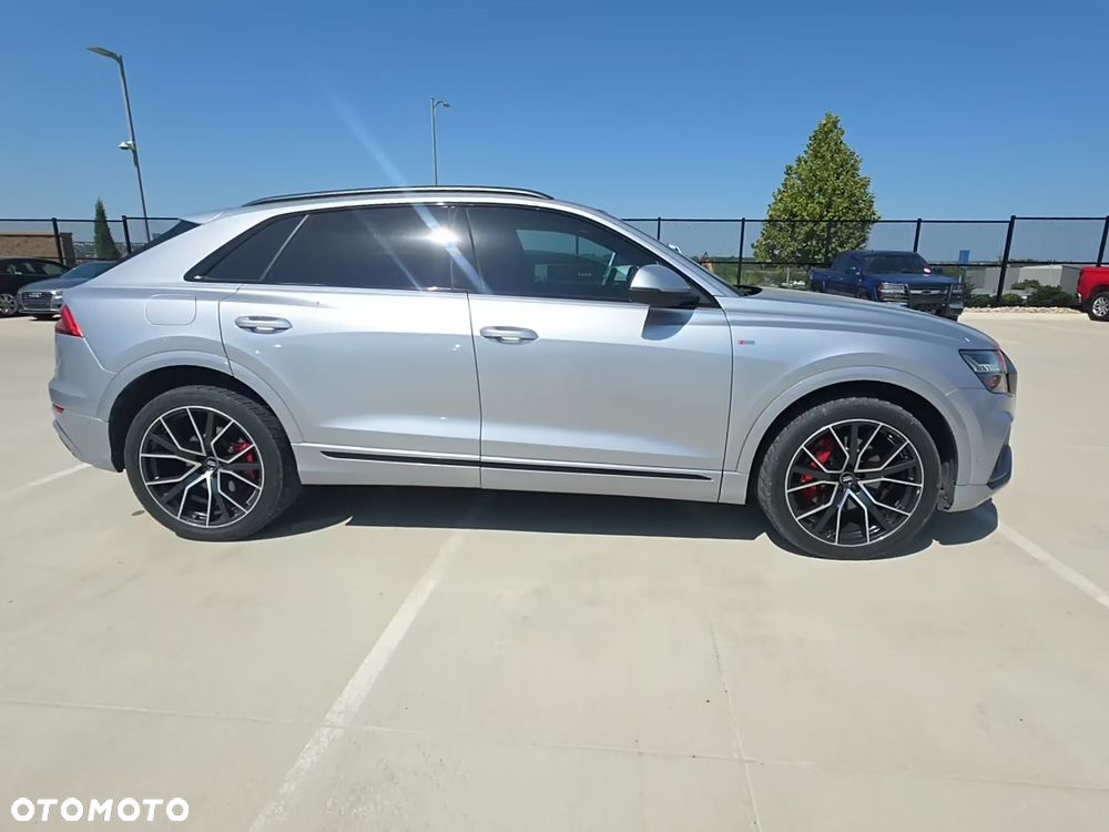 Audi Q8 - 6