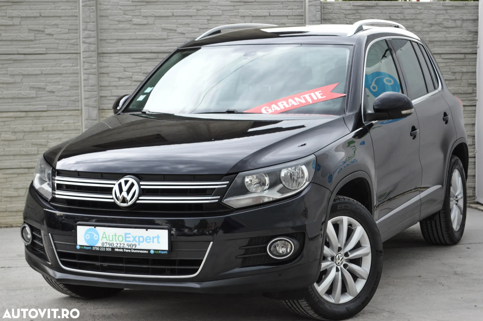 Volkswagen Tiguan 2.0 TDI DPF 4Motion BlueMotion Technology DSG Lounge Sport & Style - 12