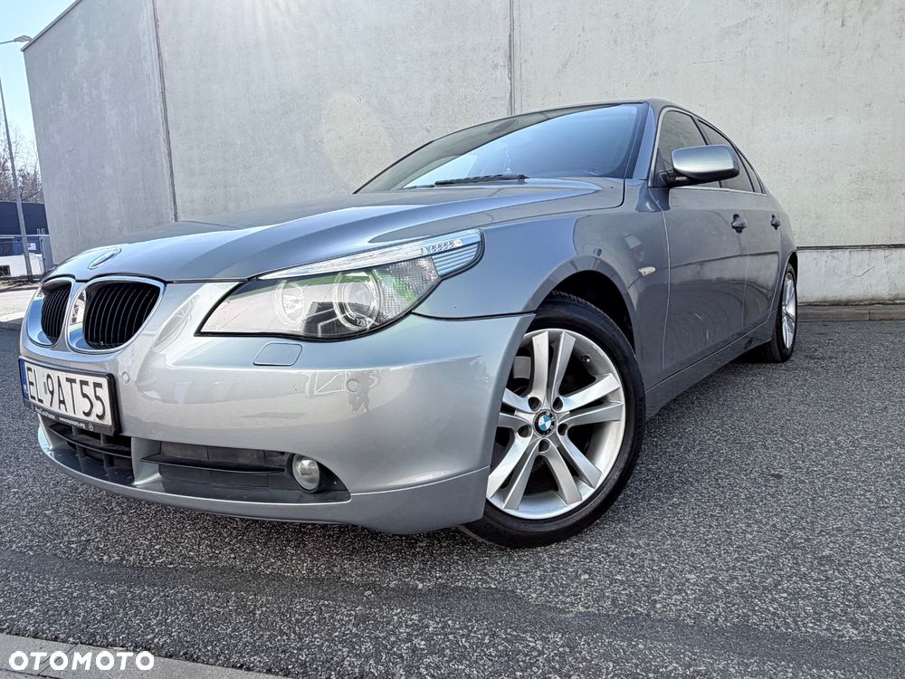 BMW Seria 5 523i - 1