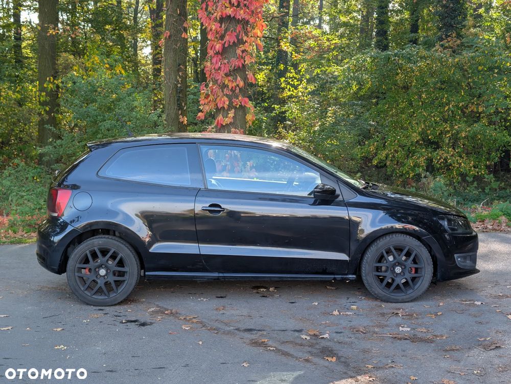 Volkswagen Polo 2012 photo 4