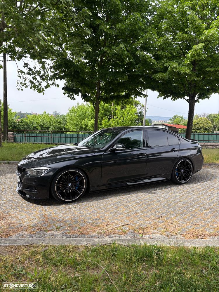BMW 330 i Pack M Auto - 4