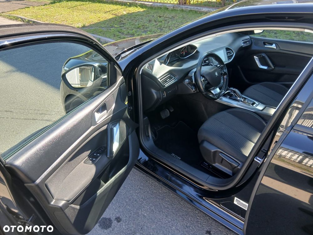 Peugeot 308 1.5 BlueHDi Allure Pack S&S EAT8 - 18