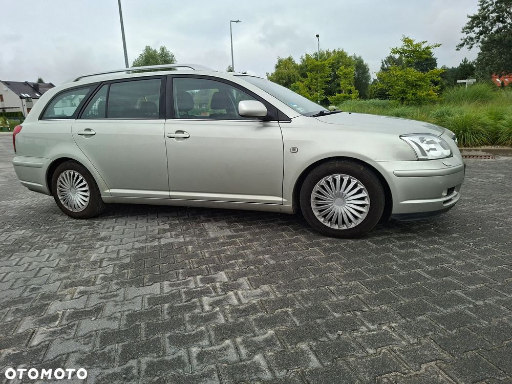 Toyota Avensis 1.8 VVT-i Combi - 5