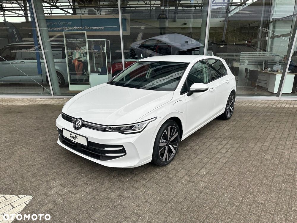 Volkswagen Golf 1.5 TSI EHybrid PHEV 150kW Life Plus DSG - 4