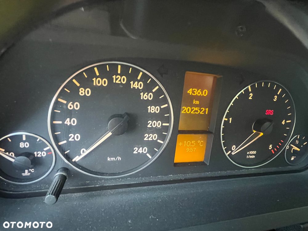 Mercedes-Benz Klasa A 180 CDI Autotronic Avantgarde - 7