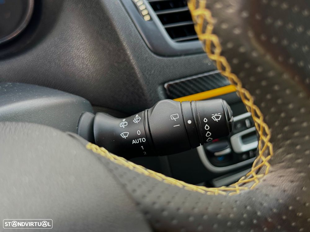 Renault Mégane Coupe 2.0 T 16V RS - 19