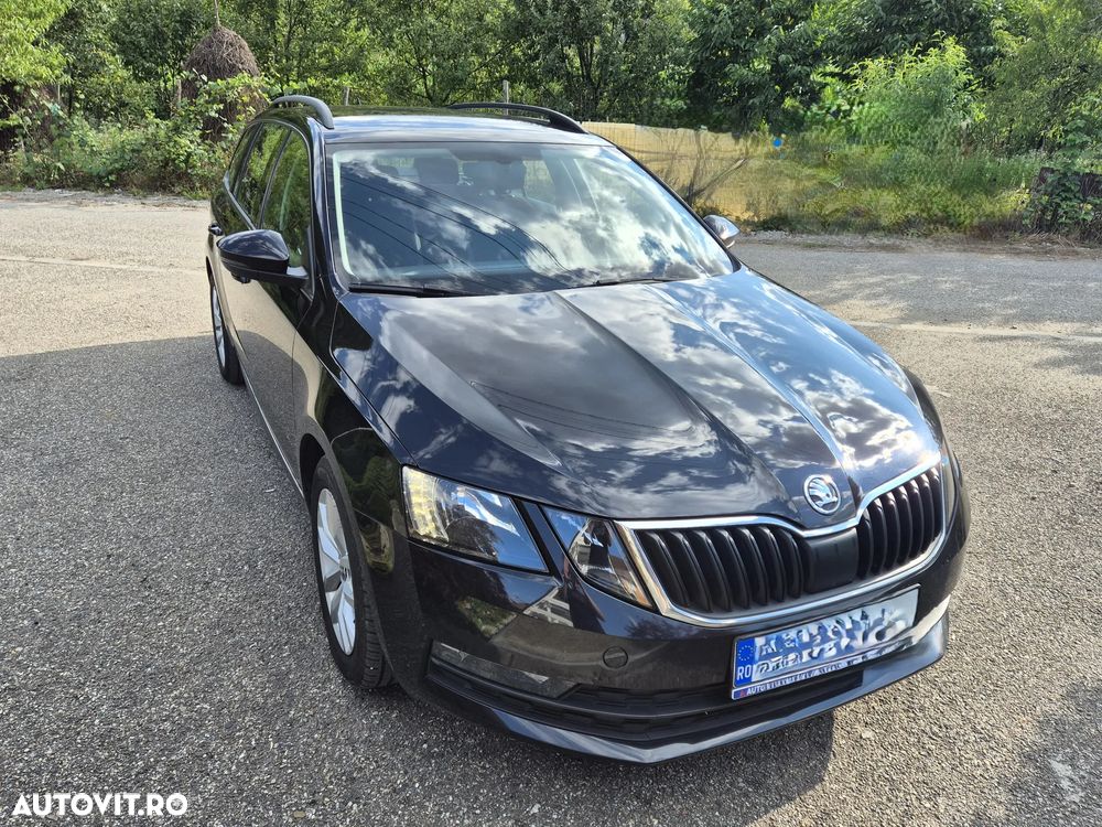 Skoda Octavia 1.6 TDI DSG Ambition - 9