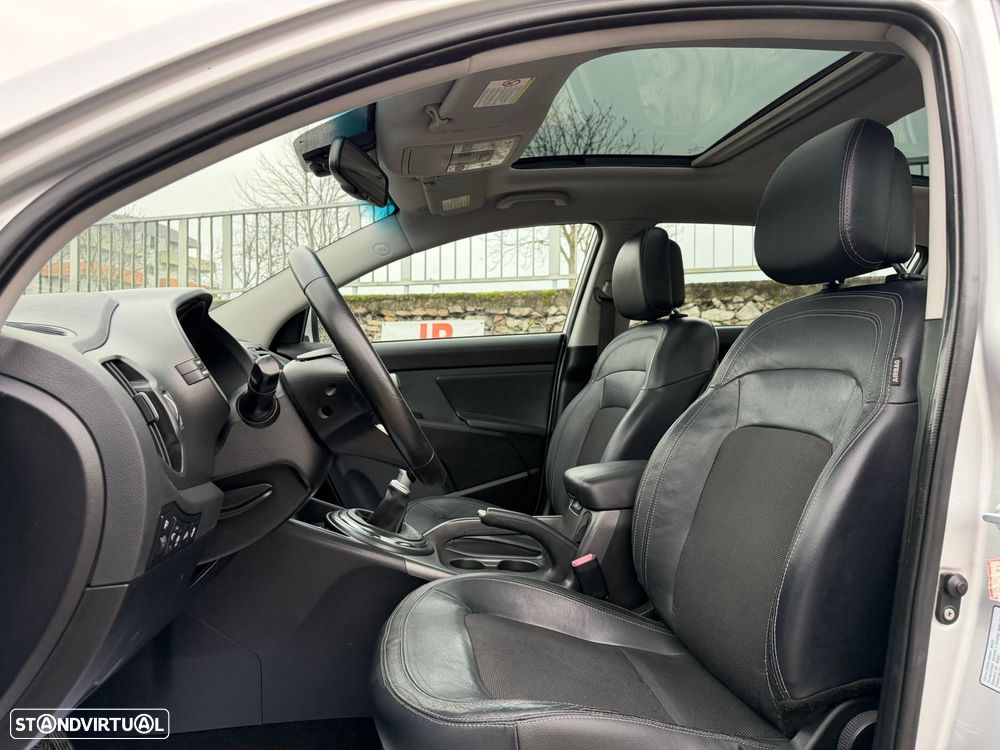 Kia Sportage 1.7 CRDI ISG TX Navi - 9