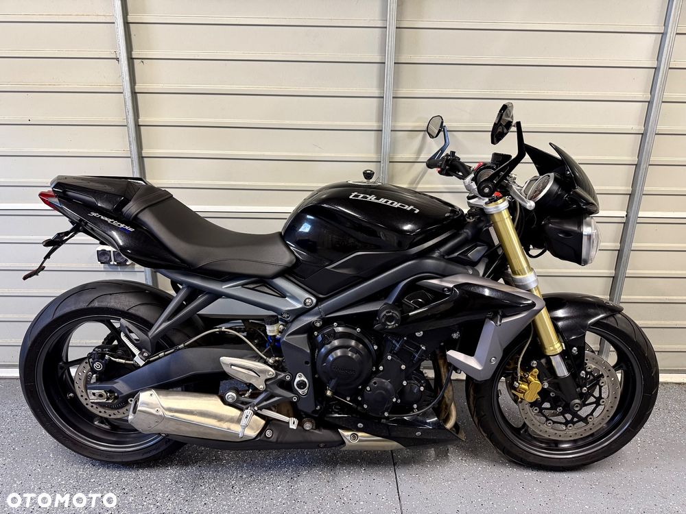Triumph Street Triple - 2