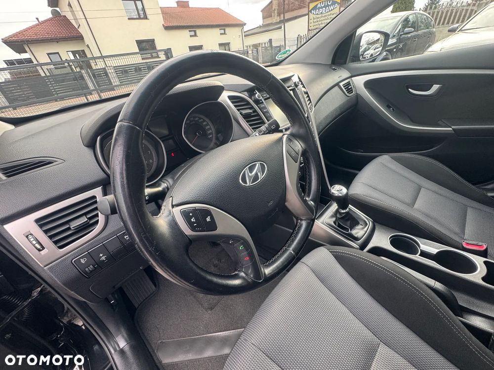 Hyundai i30 1.4 Fifa World Cup Edition - 26