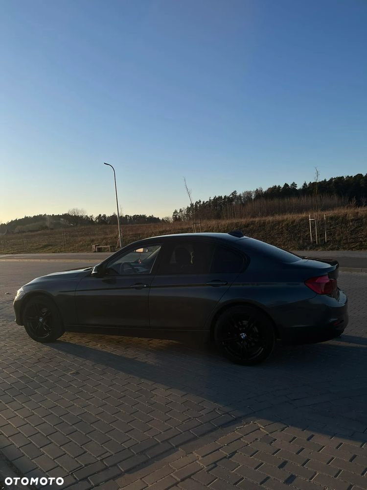 BMW Seria 3 320d - 7
