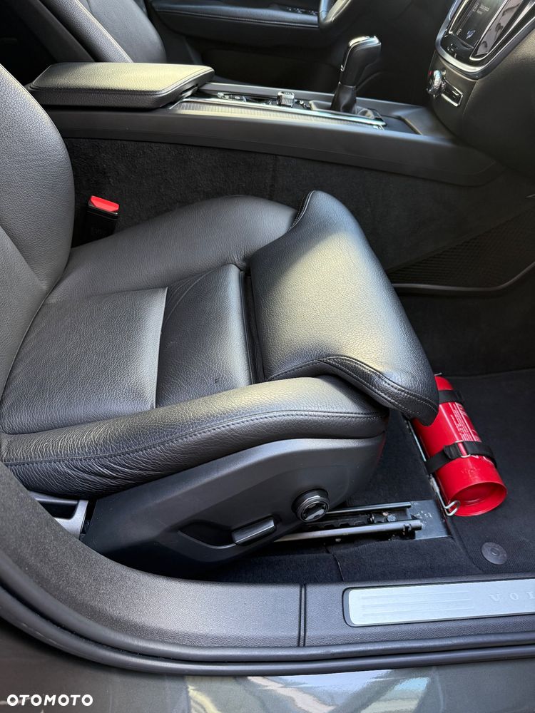 Volvo V60 D3 Momentum Core - 21