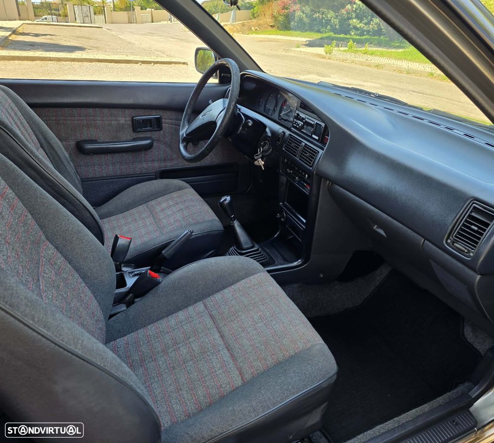 Toyota Corolla - 3