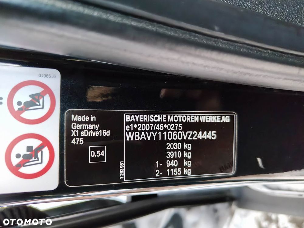 BMW X1 sDrive16d Sport Line - 40