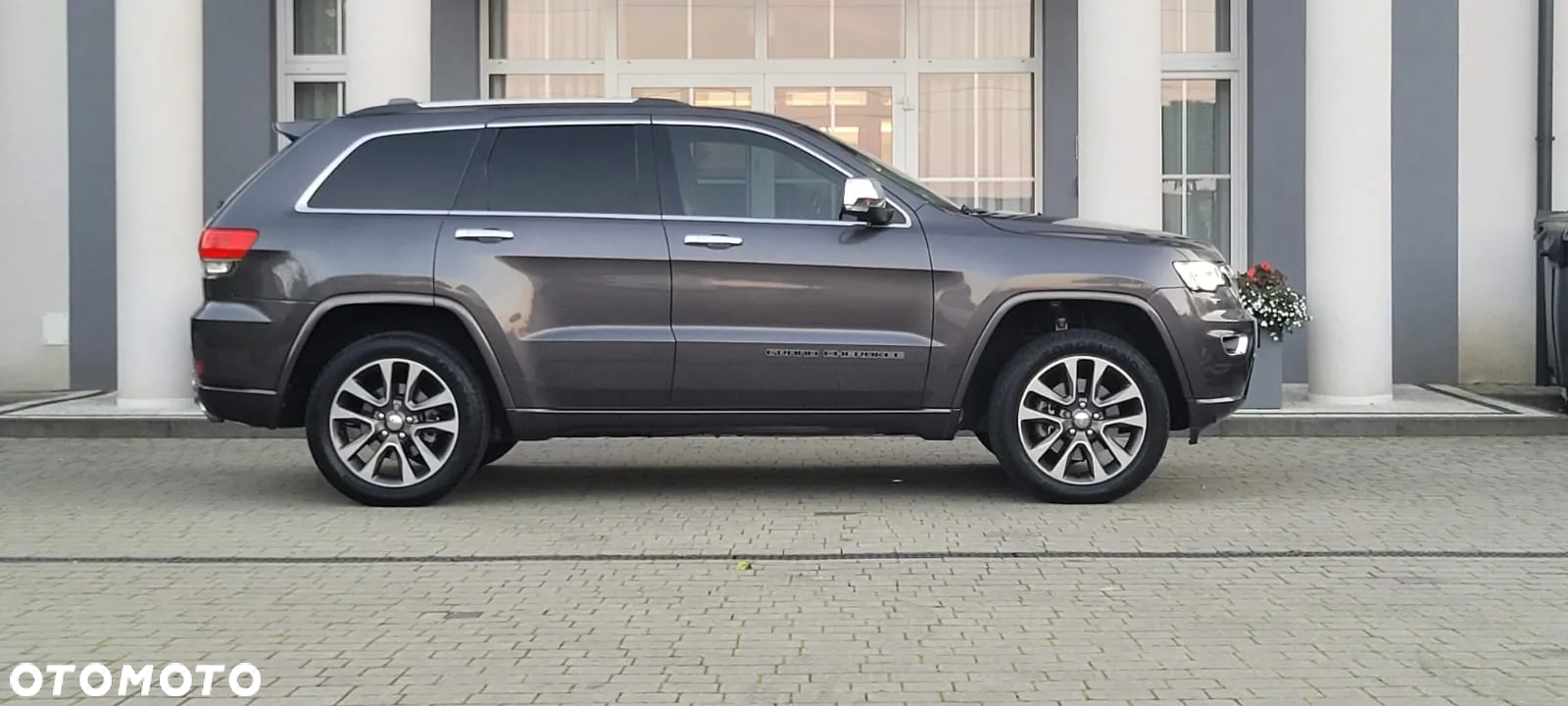 Jeep Grand Cherokee 5.7 V8 HEMI Overland - 7