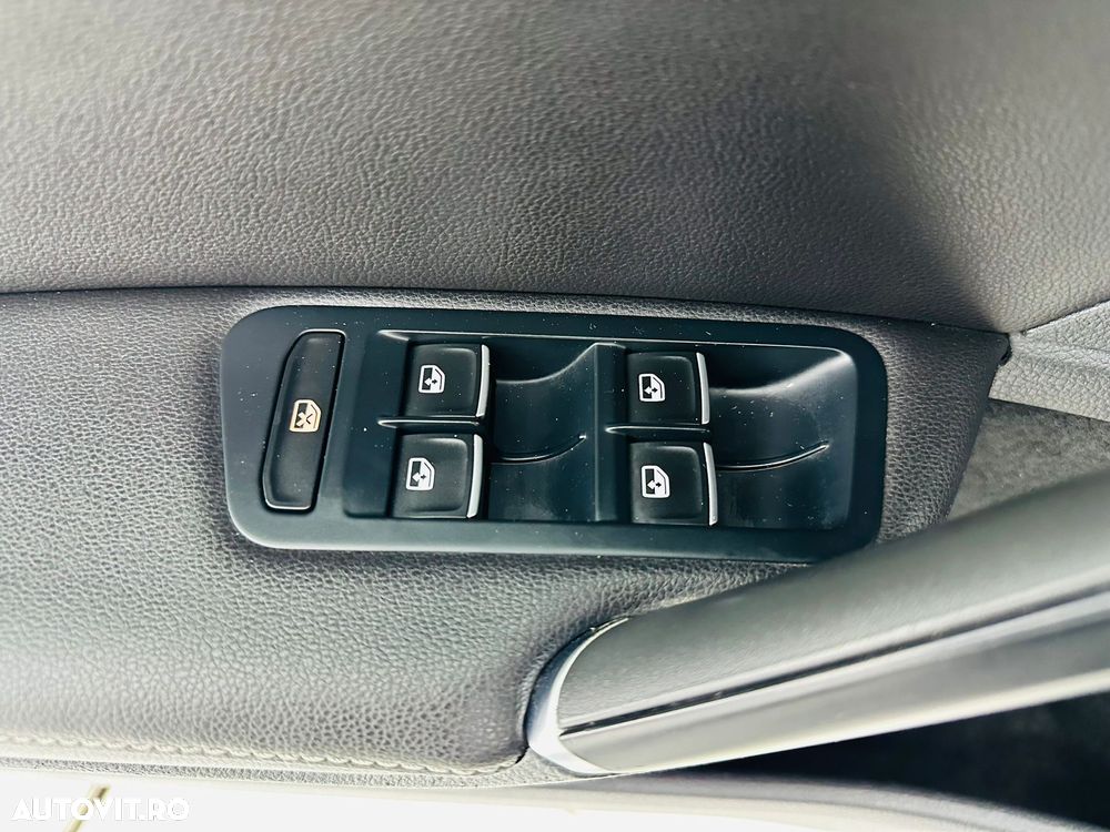 Volkswagen Golf 1.6 TDI DPF BMT Highline - 12